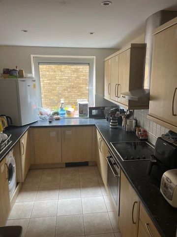 Room in a Shared Flat, Boardwalk Place, E14 - Photo 3