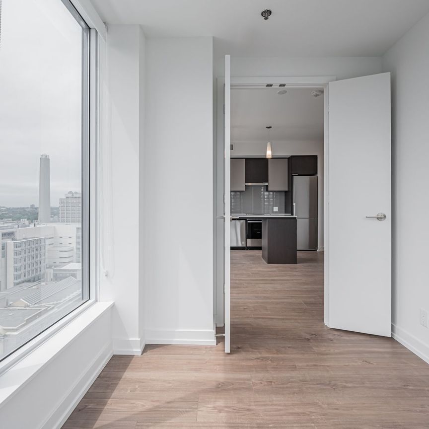 For Lease - 203 College Street Unit# 1702, Toronto, Ontario - Photo 1