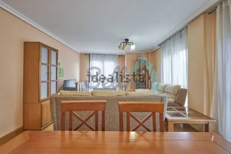 Alquiler de piso en Calle de San Lázaro - Photo 3