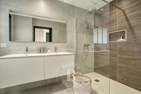 LOCATION SAISONNIÈRE - GOLFE DE SAINT-TROPEZ/SAINTE-MAXIME - VILLA CONTEMPORAINE - VUE MER - PISCINE - GARAGE - Photo 2