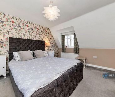 2 bedroom semi-detached house to rent - Photo 6