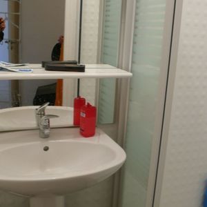 Location Appartement P2 Nimes - Photo 2