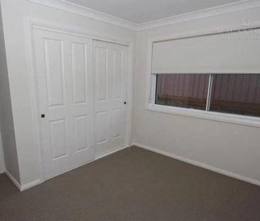 47 Kaloona Drive, BOURKELANDS NSW 2650 - Photo 2
