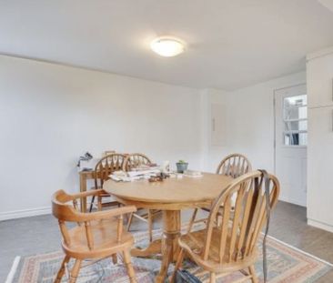 Grand Studio / Spacious Studio - Photo 1