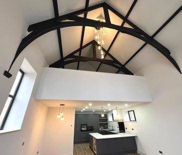 4 bedroom terraced house to rent - Photo 2