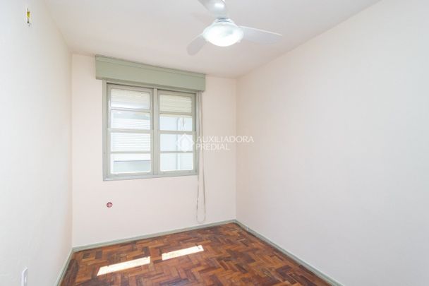 Apartamento com 2 quartos e 52m² para alugar em Teresópolis, Porto Alegre. - Photo 1