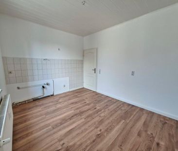 Helle 2-Zimmer-Wohnung mit großzügigem Grundriss in Chemnitz zu ver... - Photo 1
