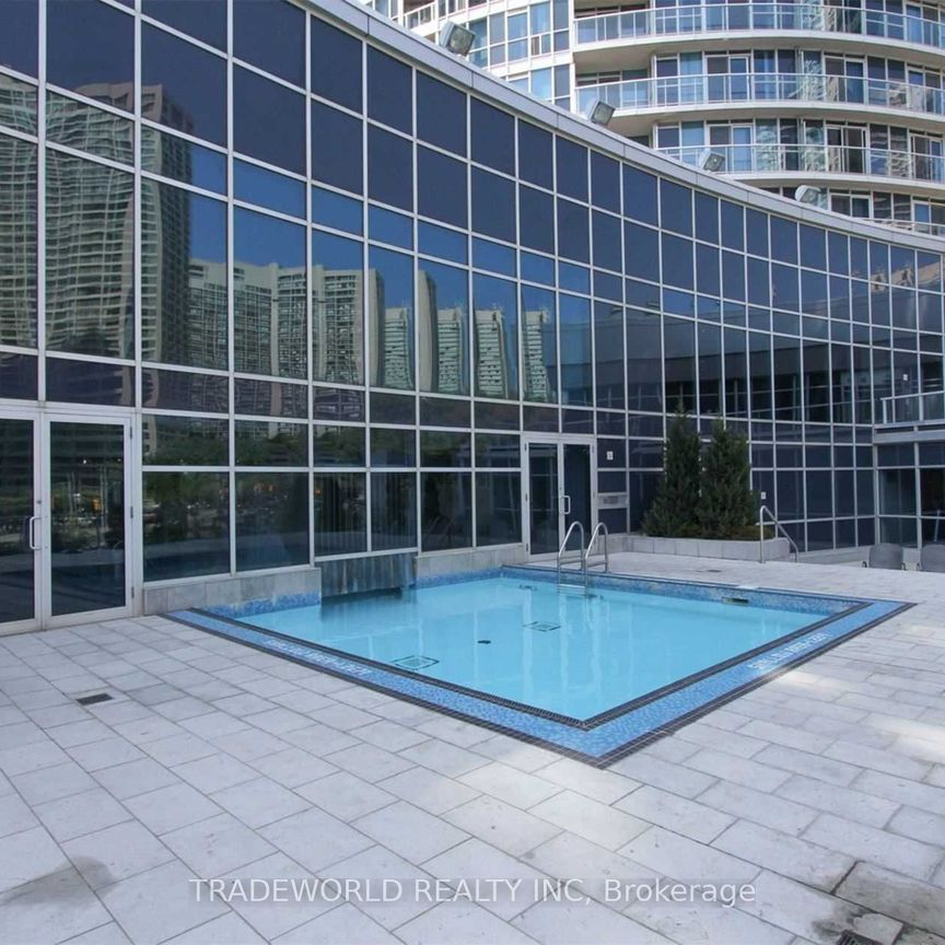 For Lease - 8 York Street Unit# 909, Toronto, Ontario - Photo 1