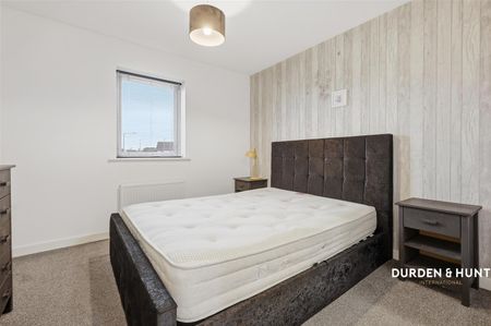 Martin Hunt Drive, Stanway, Colchester - Photo 4