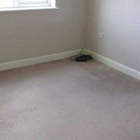 3 bed Town House, - Photo 1