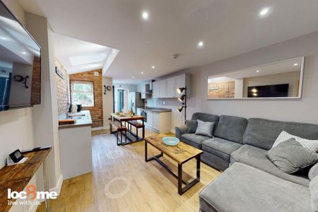 6 bedroom house to rent - Photo 2