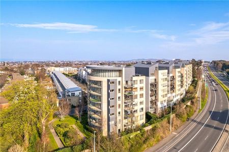 176 Beechwood Court Stillorgan Co Dublin - Photo 2