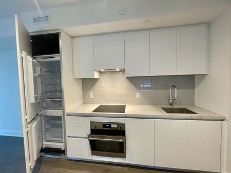 For Lease - 2 Erskine Road Unit# 2507, Mississauga, Ontario - Photo 4