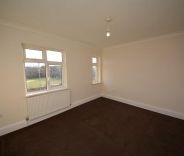 2 bed House - Mid Terrace for Rent - Photo 1