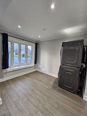 For Lease - 259 Tower Drive Unit# Main, Toronto, Ontario - Photo 1