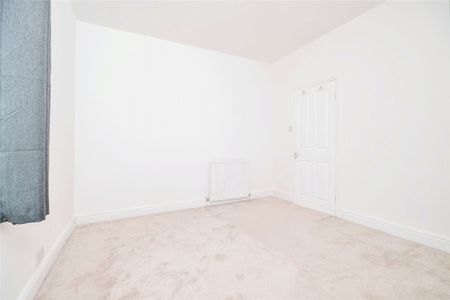 2 Bedroom House - Photo 5