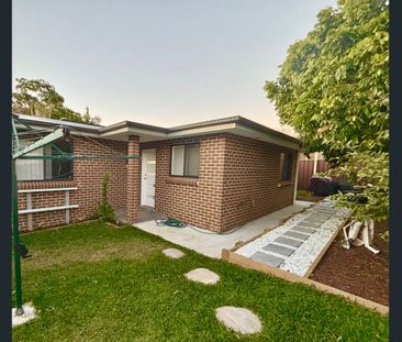 Nearly Brand New 2-bedroom Granny Flat in a Peaceful and Convenienc... - Photo 1