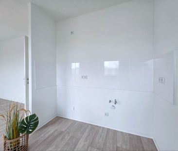 Erstbezug nach Sanierung - schöne 2 Raumwohnung mit Hauswirtschafts... - Photo 1