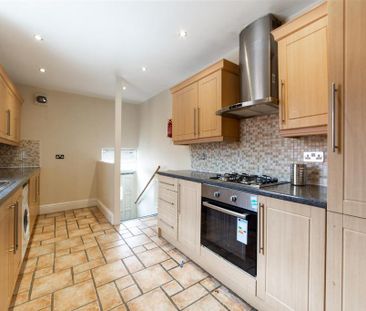 6 bedroom maisonette to rent - Photo 1