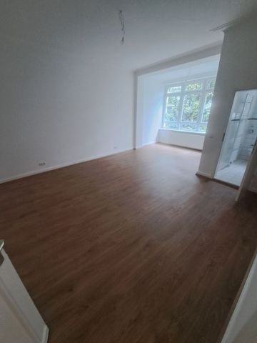 4-Raumwohnung mit Balkon in Duisburg-Neudorf - Foto 2