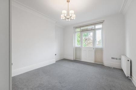 3 bedroom apartment to rent - Photo 2