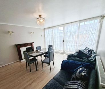 4 bedroom terraced house to rent - Photo 2