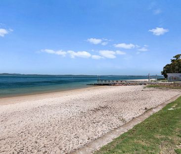 Unit in Bay Parklands - 150m to Little Beach!! - Photo 4