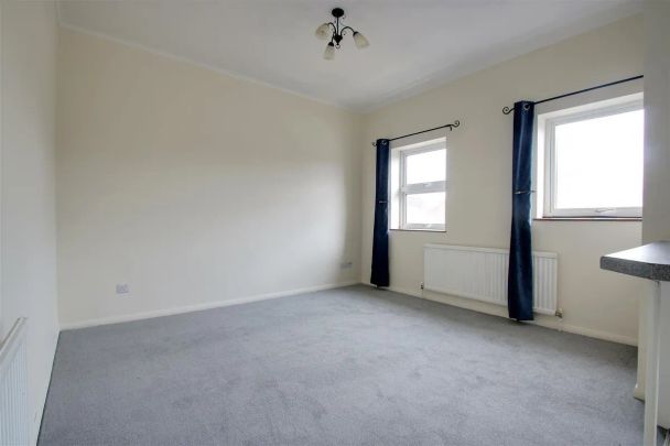 Wivelsfield, Eaton Bray - Photo 1