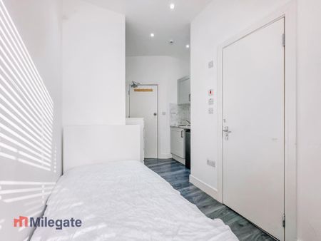 Studio to rent - Photo 2