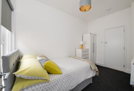 7 bedroom semi-detached house to rent - Photo 2