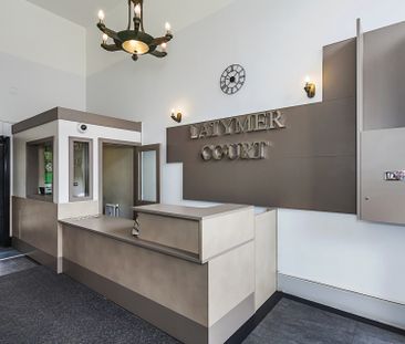 Latymer Court, Hammersmith Road, Hammersmith, London, W6 - Photo 1