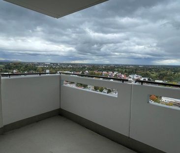 Toller Ausblick: Große 3-Zimmerwohnung mit Balkon - Photo 3