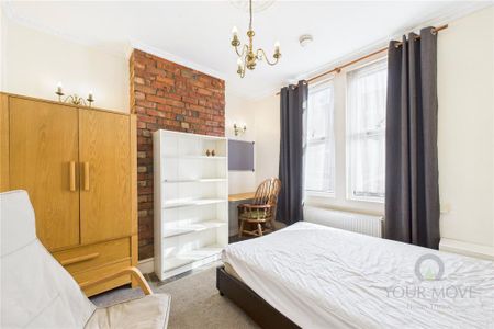 1 bedroom in a house share to rent - Photo 3