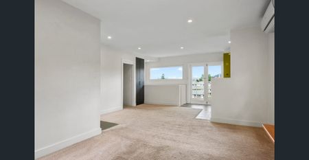 Spacious Home, Great Location - Photo 4