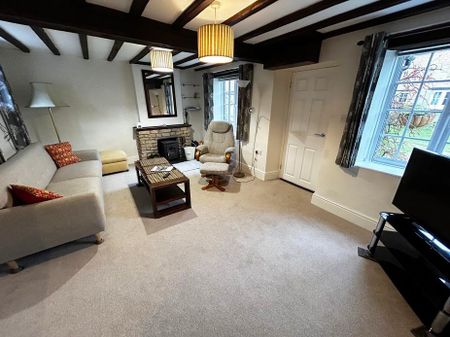 2 bedroom cottage to rent - Photo 2