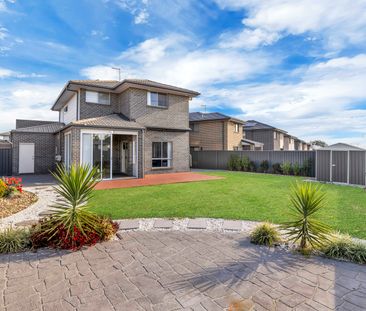 7 Pleasance Street, Box Hill NSW 2765 - House For Rent | Domain - Photo 6