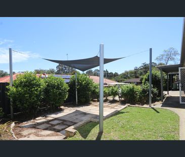 16 Lowanna Drive, Ashmore, Qld 4214 - Photo 2
