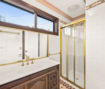 Charming 3-Bedroom Home with Entertaining Deck & Spa - Photo 6