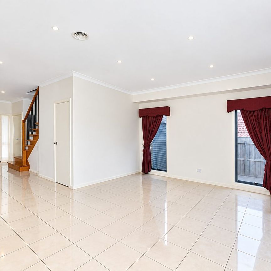 Immaculate Family Living with Modern Comfort - Photo 1