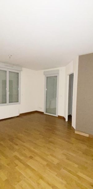 2 PIECES AVEC BALCON ET PARKING PROCHE CENTRE VILLE - Photo 1