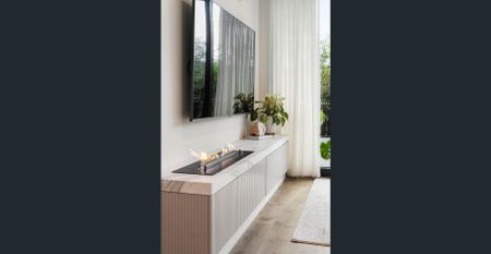 Luxury, Lifestyle, Location - Photo 2