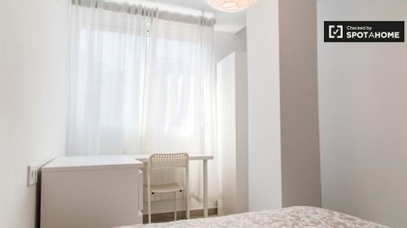 valencia, Valencian Community 46022 - Photo 5