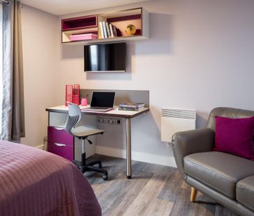 1 bedroom private hall to rent - Photo 3