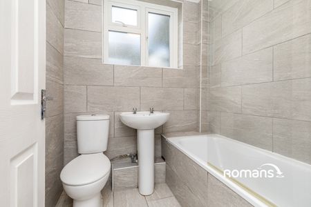 2 bedroom terraced to rent - Photo 2