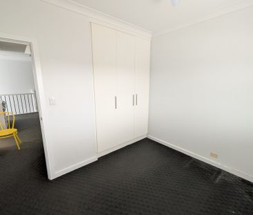 Mawson Lakes - Photo 2