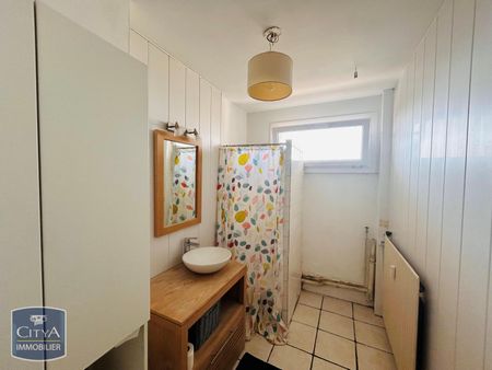 Location Appartement 1 pièce 30m² PORT DE BOUC 13110 - Photo 3