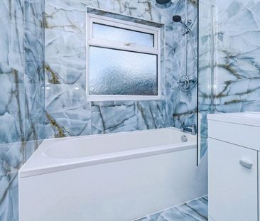 Wood Crescent - Photo 5