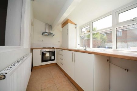 2 bedroom terraced house to rent - Photo 5