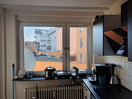 Schöne 2 Zimmer Wohnung im 2. Obergeschoss mit Aufzug – zentral i - Foto 5