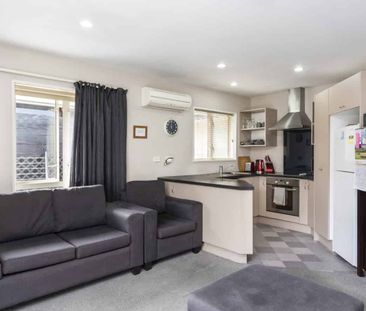 Over 60's Unit! - Photo 3